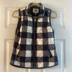 Super cute, black, white and gray vest